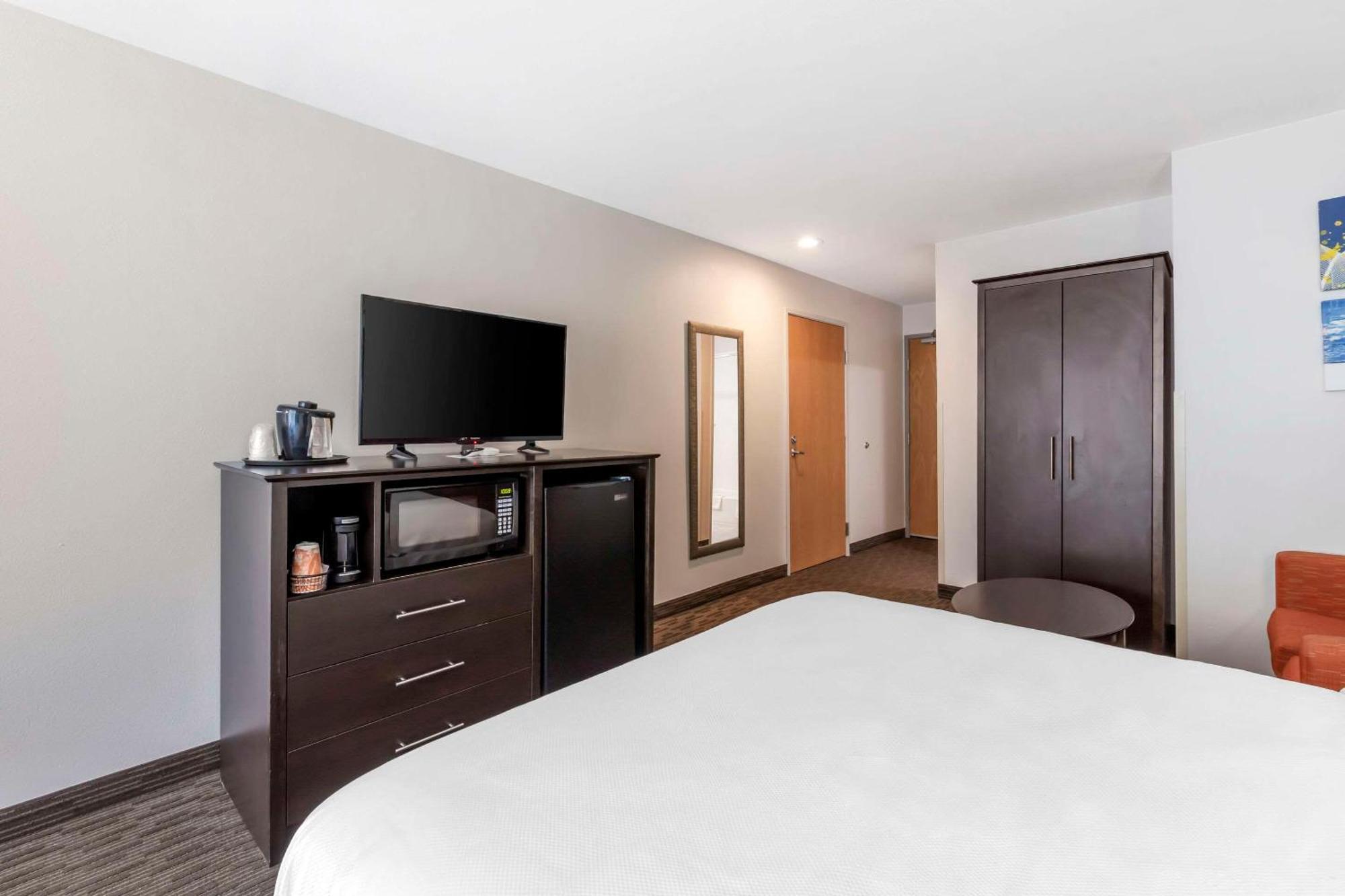 Comfort Inn & Suites New Lisbon Ngoại thất bức ảnh